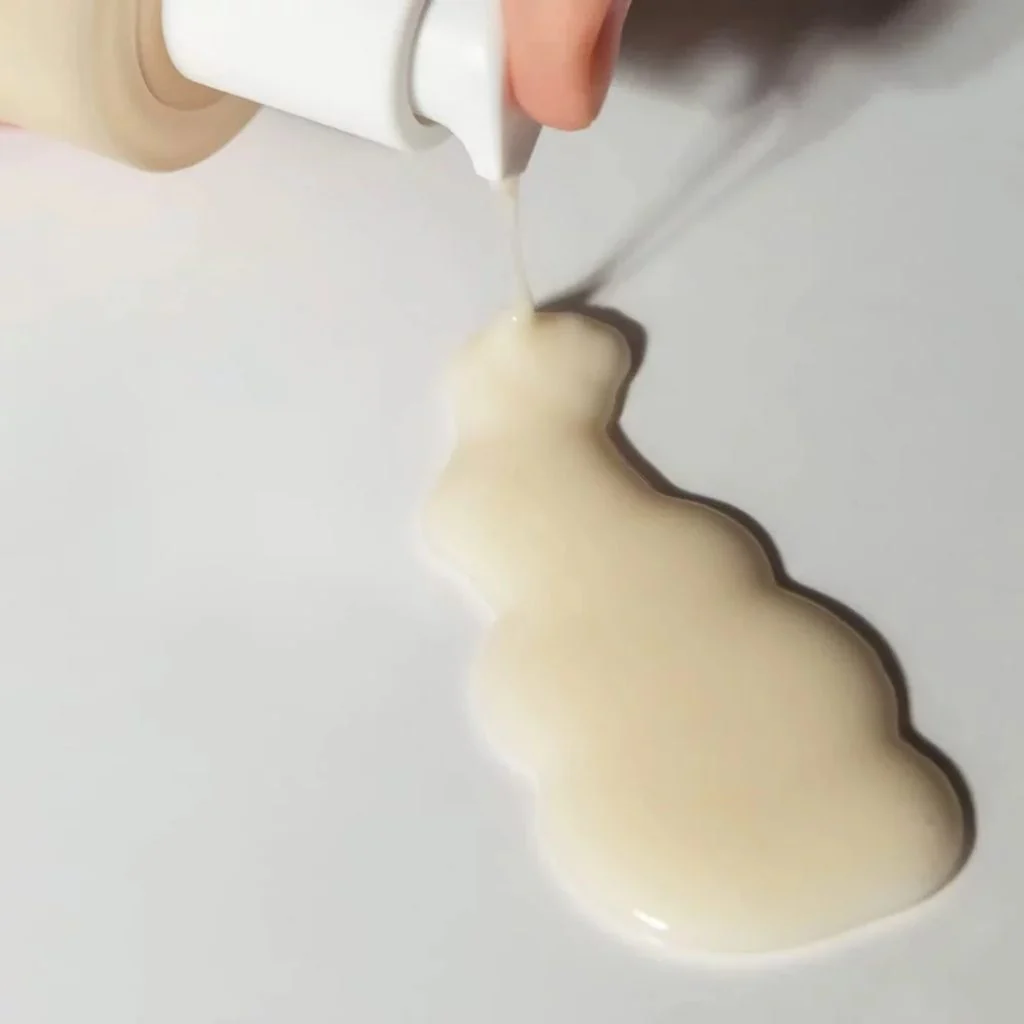 Black Rice Hyaluronic Anti-wrinkle Serum [50ml] - Image 4