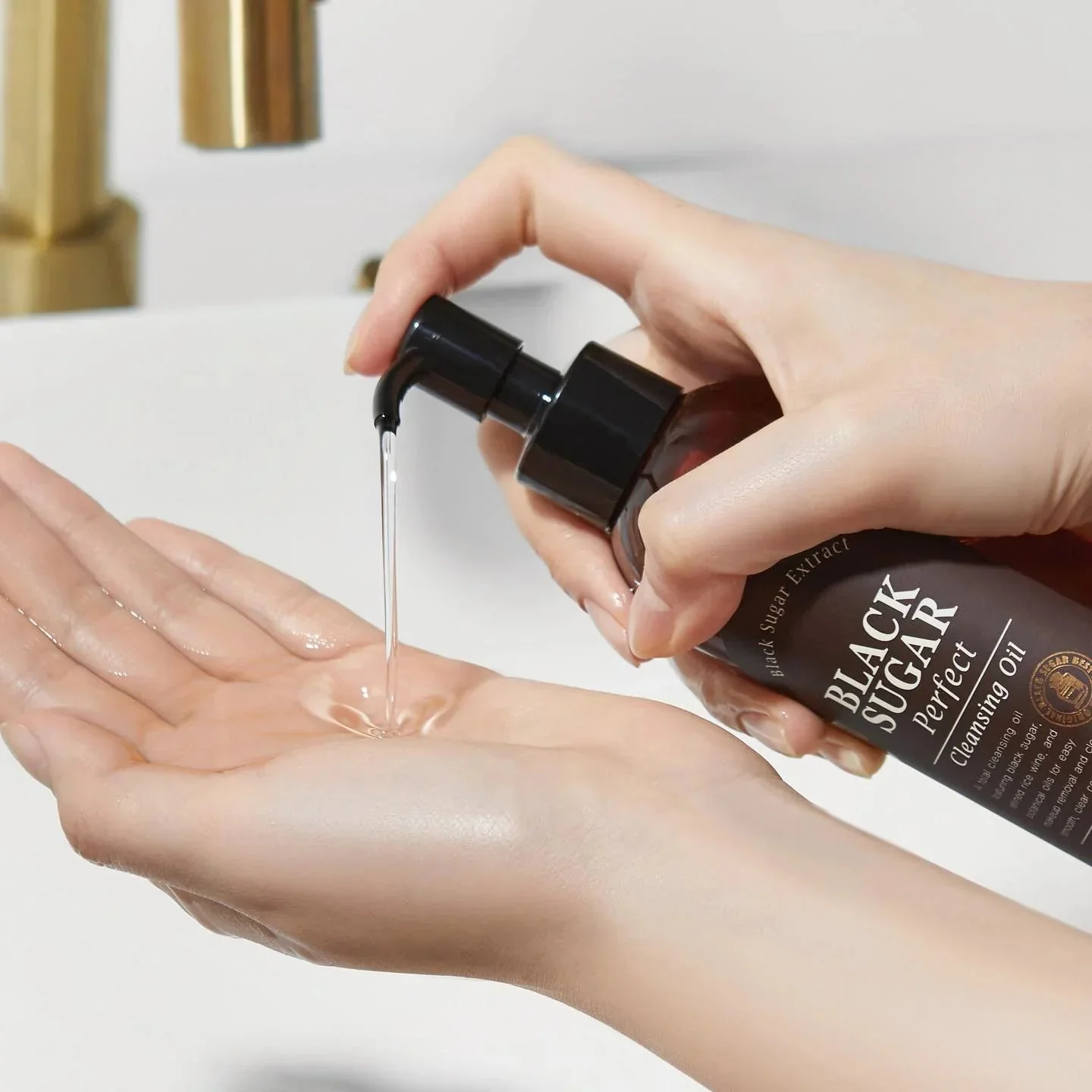 Black Sugar Perfect Cleansing Oil [200ml] - Image 3