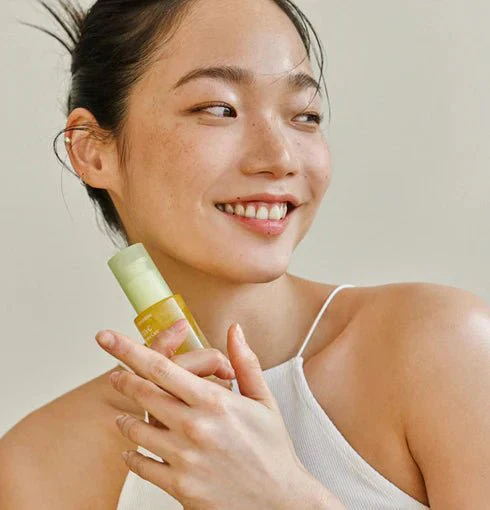 Green Tangerine Vita C Dark Spot Care Serum [40ml] - Image 4
