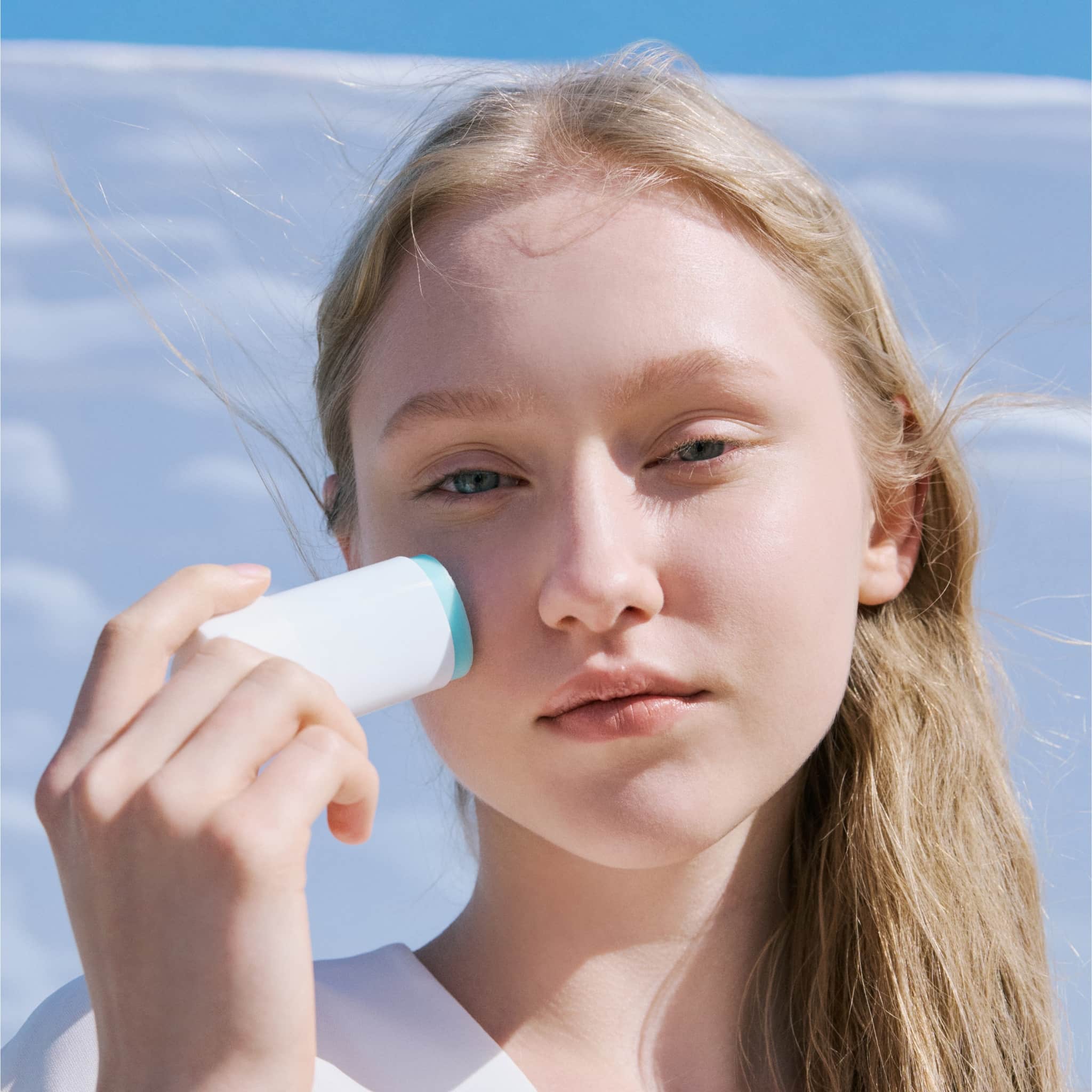 Madagascar Centella Hyalu-Cica Silky-Fit Sun Stick [20g] - Image 3