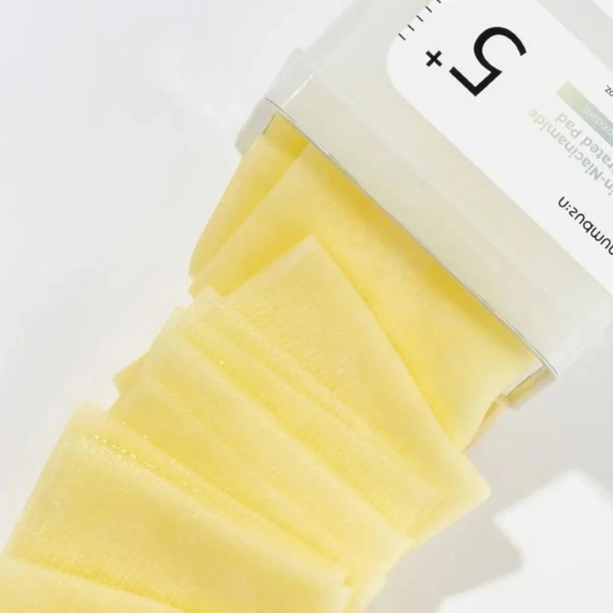 No.5 Vitamin-Niacinamide Concentrated Pad [70 pads] - Image 2