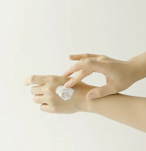 Relief Sun : Rice + Probiotics (SPF50+ PA++++) [50ml] - Image 4