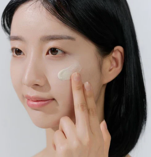 Madagascar Centella Air-Fit Suncream Plus [50ml] - Image 3