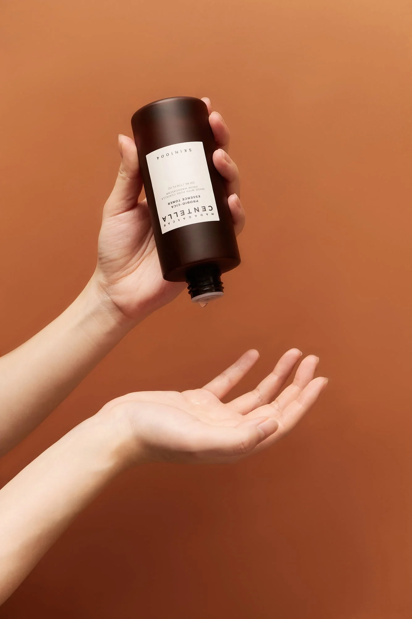 Madagascar Centella Probio-Cica Essence Toner [210ml] - Image 3
